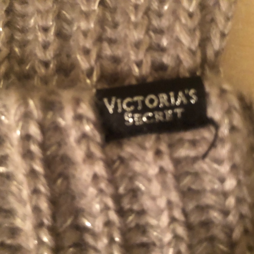 New Victoria’s Secret Gray Hat w/ Embellishments & Pom Pom - Picture 3 of 3